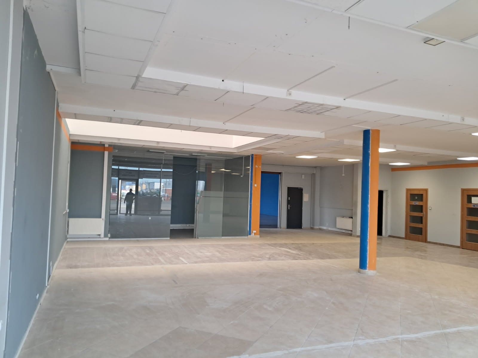Wynajmę lokal 230m2 różne profile działalności